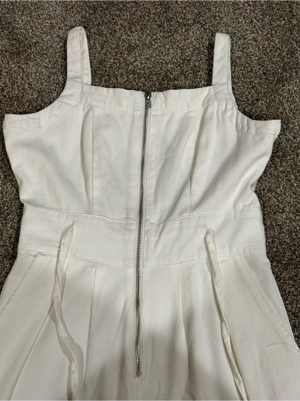 Forever 21 White Wide-Leg Denim Jumpsuit with Front Zip and Back Cutout size Med - Picture 5 of 12